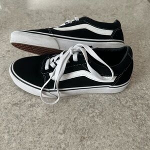 Women’s Black Vans Ward Skate Shoes